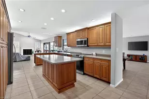 28389 Verde Ln, Bonita Springs, FL 34135 - Photo 7