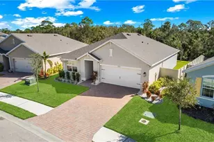 8880 Cascade Price Cir, North Fort Myers, FL 33917 - Photo 3
