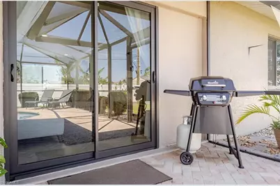 203 SE 43rd Ter, Cape Coral, FL 33904 - Photo 33
