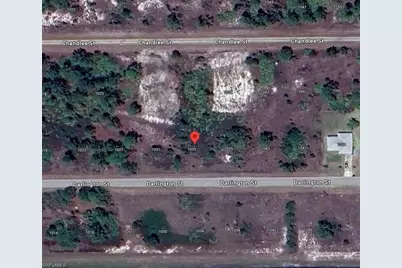 1035 Darlington St, Lehigh Acres, FL 33974 - Photo 5
