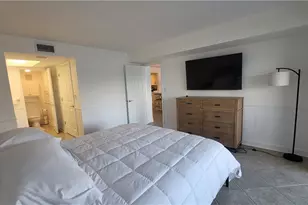 1827 SE 41st St, Cape Coral, FL 33904 - Photo 15