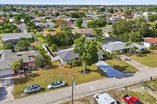 3418 SW 5th Pl, Cape Coral, FL 33914 - Photo 47