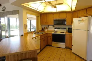 904 SE 18th St, Cape Coral, FL 33990 - Photo 7