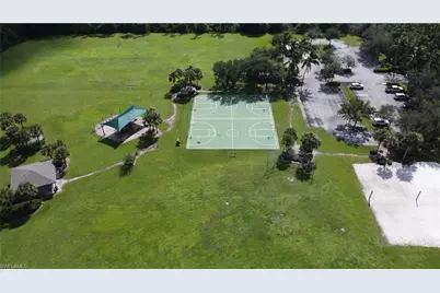 2571 Laurentina Ln, Cape Coral, FL 33909 - Photo 49