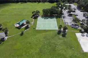 2571 Laurentina Ln, Cape Coral, FL 33909 - Photo 49