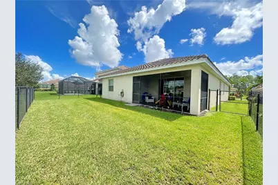2571 Laurentina Ln, Cape Coral, FL 33909 - Photo 33