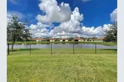 2571 Laurentina Ln, Cape Coral, FL 33909 - Photo 35
