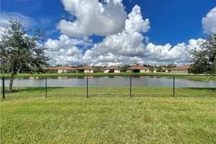 2571 Laurentina Ln, Cape Coral, FL 33909 - Photo 35
