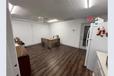 12155 Metro Pkwy #4, Fort Myers, FL 33966 - Photo 23