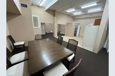 12155 Metro Pkwy #4, Fort Myers, FL 33966 - Photo 9