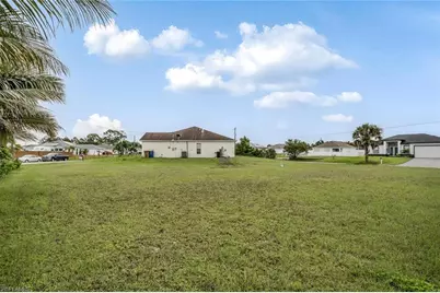 2203 Christopher Ave N, Lehigh Acres, FL 33971 - Photo 3