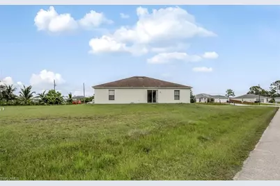 2203 Christopher Ave N, Lehigh Acres, FL 33971 - Photo 17