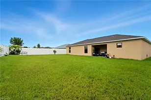 221 SW 13th Ct, Cape Coral, FL 33991 - Photo 13