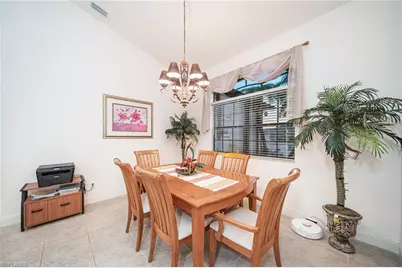 118 SE 23rd Pl, Cape Coral, FL 33990 - Photo 11