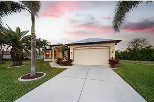 118 SE 23rd Pl, Cape Coral, FL 33990 - Photo 1
