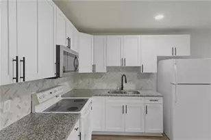 25 Cypress St, North Fort Myers, FL 33903 - Photo 11