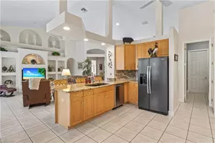 3201 SW 4th Ln, Cape Coral, FL 33991 - Photo 9