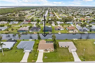 2306 SE 8th St, Cape Coral, FL 33990 - Photo 5