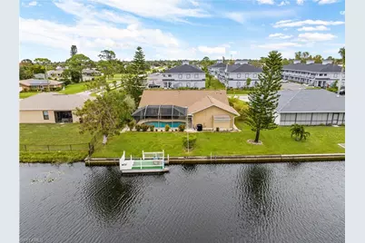 2306 SE 8th St, Cape Coral, FL 33990 - Photo 3