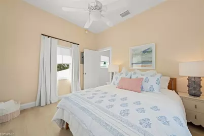 1163 Seagrape Ln, Sanibel, FL 33957 - Photo 31