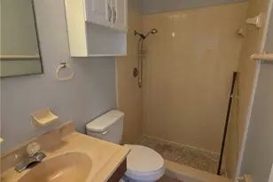 51 Tangerine Ct, Lehigh Acres, FL 33936 - Photo 9