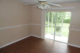 910 Naples Ave S, Lehigh Acres, FL 33974 - Photo 5