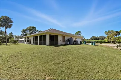 1290 21st St SW, Naples, FL 34117 - Photo 17