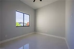 313 NE 5th Terrace, Cape Coral, FL 33909 - Photo 31