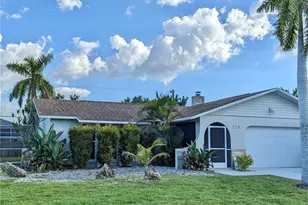 124 SE 31st St, Cape Coral, FL 33904 - Photo 1