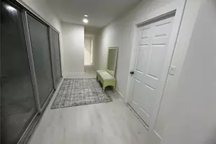 106 Sinclair St SE, Port Charlotte, FL 33952 - Photo 9