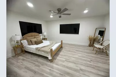 106 Sinclair St SE, Port Charlotte, FL 33952 - Photo 5