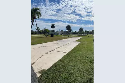 13680 Ovenbird Dr, Fort Myers, FL 33908 - Photo 7