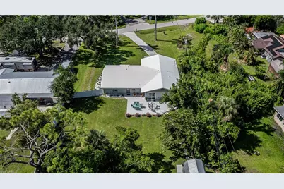 62 W North Shore Ave, North Fort Myers, FL 33903 - Photo 9