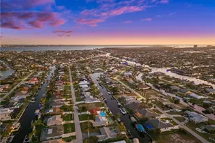 4910 Sorrento Ct, Cape Coral, FL 33904 - Photo 39