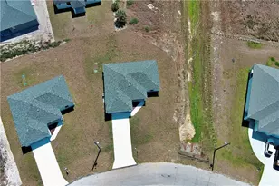 8022 Melody Cir, Labelle, FL 33935 - Photo 13