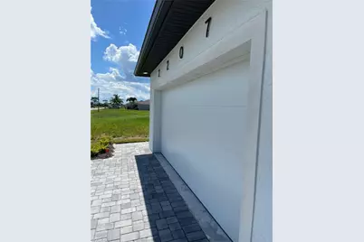 2207 NW 25th Ln, Cape Coral, FL 33993 - Photo 3