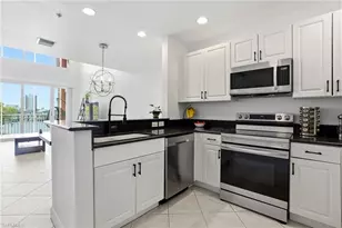 2743 First St, Fort Myers, FL 33916 - Photo 9