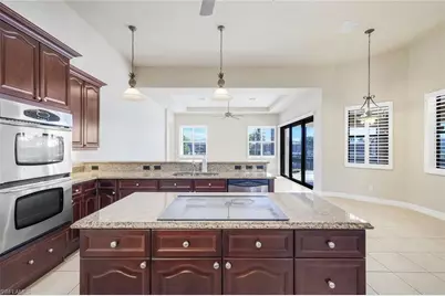 3939 SW 27th Ct, Cape Coral, FL 33914 - Photo 11