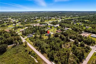 2810 73rd St W, Lehigh Acres, FL 33971 - Photo 35