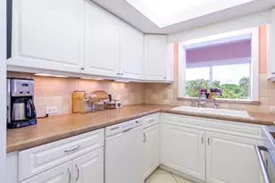 1610 Middle Gulf Dr, Sanibel, FL 33957 - Photo 13