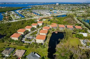 10090 Lake Cove Dr, Fort Myers, FL 33908 - Photo 37