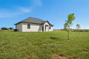 7010 S Rich Ct, Labelle, FL 33935 - Photo 3