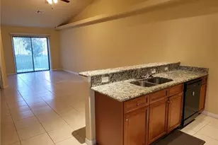 4529 SW 8th Pl, Cape Coral, FL 33914 - Photo 5