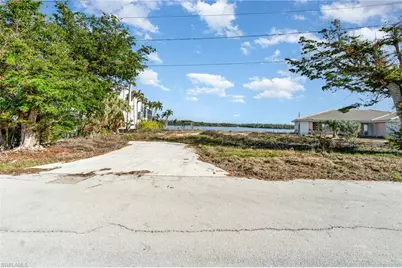 5636 Williams Dr, Fort Myers Beach, FL 33931 - Photo 17