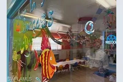 2722 SE Santa Barbara Pl, Cape Coral, FL 33904 - Photo 5