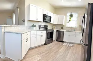 1008 SW 36th St, Cape Coral, FL 33914 - Photo 7