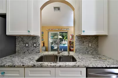 1306 SW 4th Pl, Cape Coral, FL 33991 - Photo 15