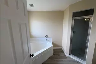 1417 NE 4th Pl, Cape Coral, FL 33909 - Photo 23