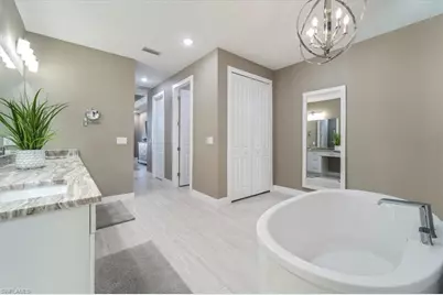 1705 SW 31st Ln, Cape Coral, FL 33914 - Photo 17