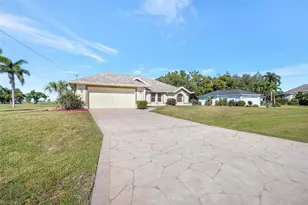 1574 Northwest 28th Ave, Cape Coral, FL 33993 - Photo 15